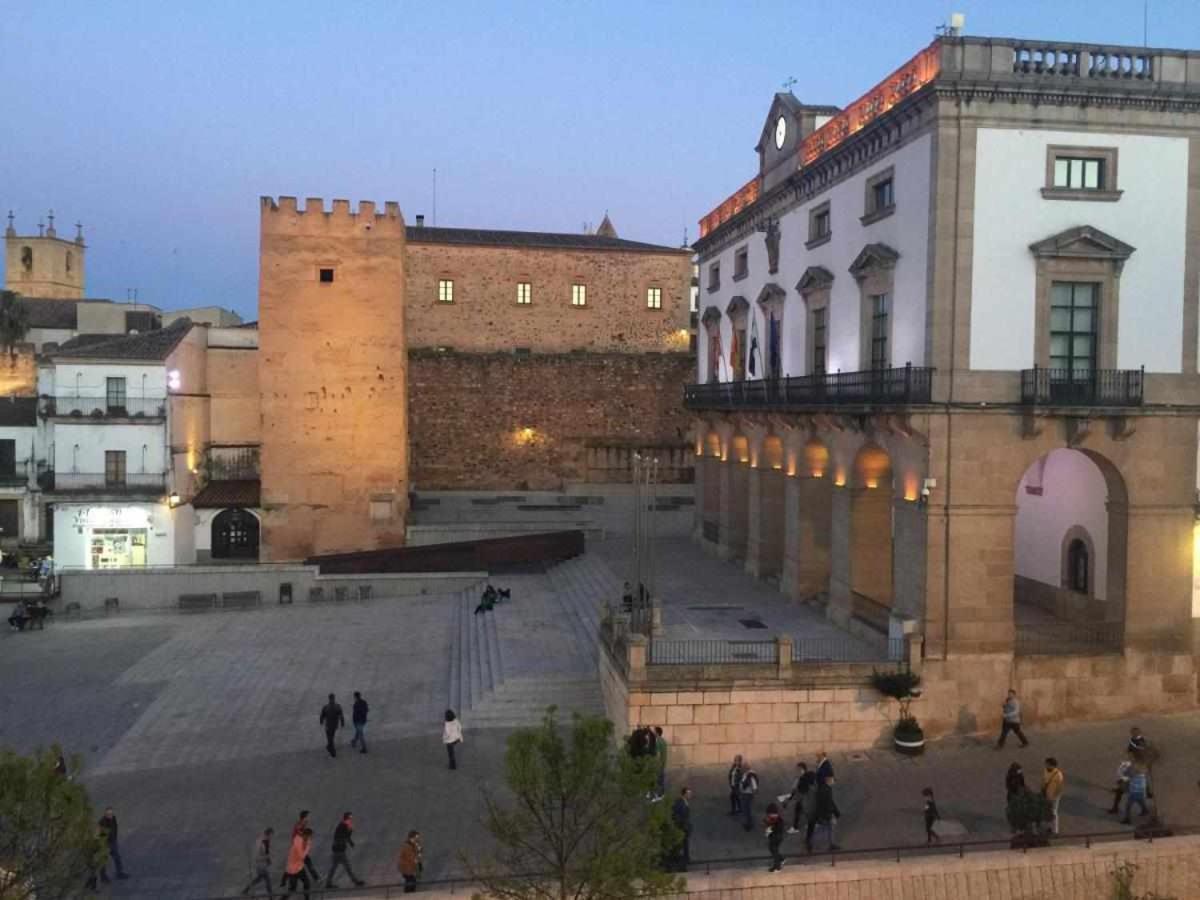 Kubik Apartamentos K3 Caceres Exterior photo